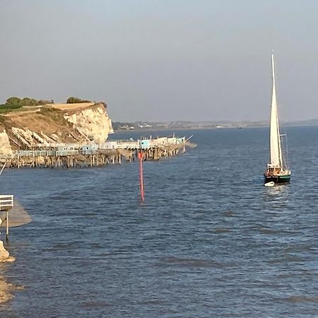A 2 Pas De La Plage De La Vallieres Saint-Georges-de-Didonne Bagian luar foto
