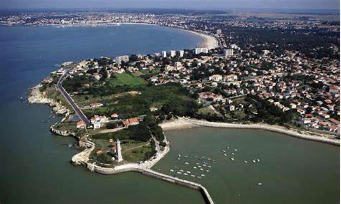 A 2 Pas De La Plage De La Vallieres Saint-Georges-de-Didonne Bagian luar foto